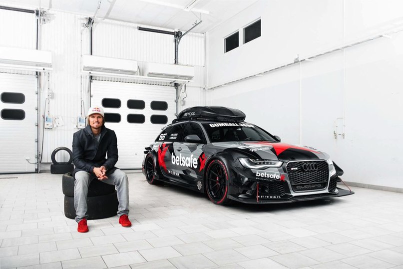 Jon Olssons Audi RS6 DTM - 2