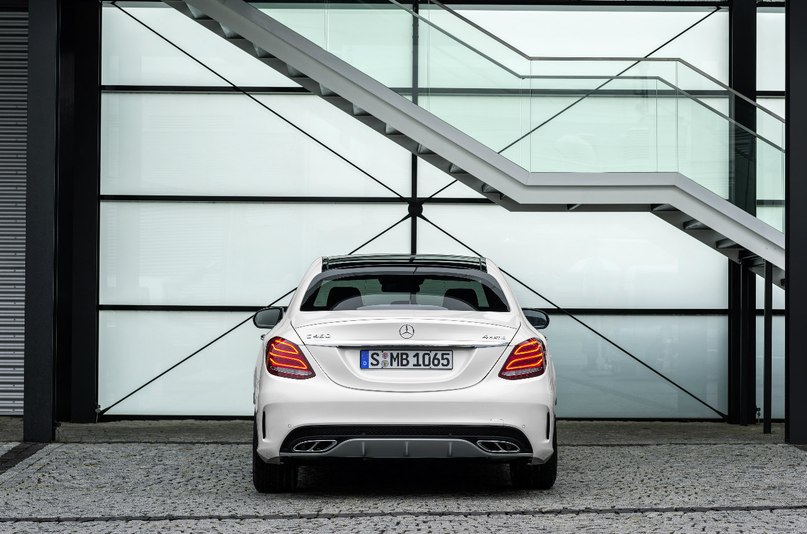 Mercedes-Benz C 450 AMG Sport - 5