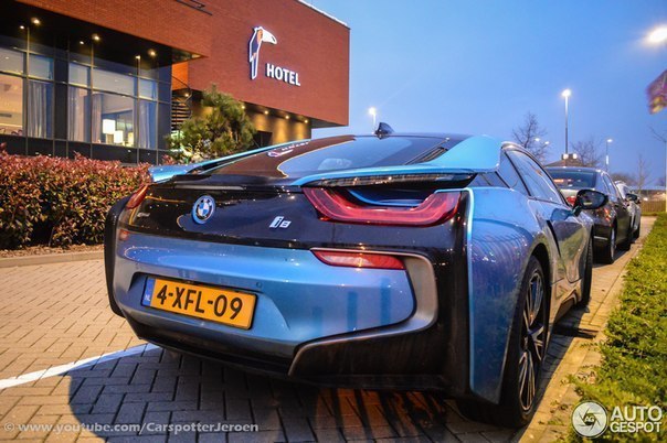 BMW i8 - 6