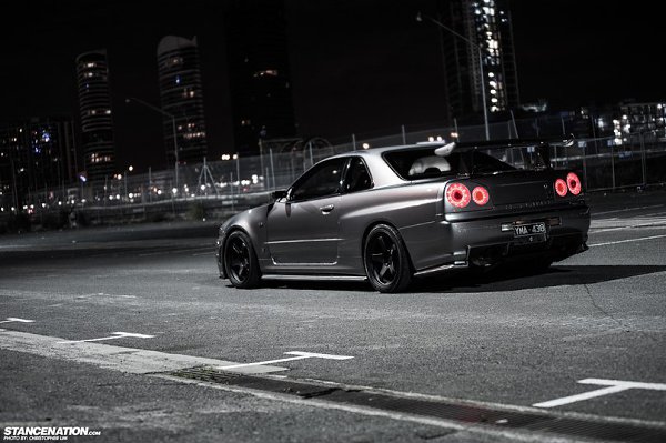 Nissan Skyline GT-R V-Spec II Nur. - 4