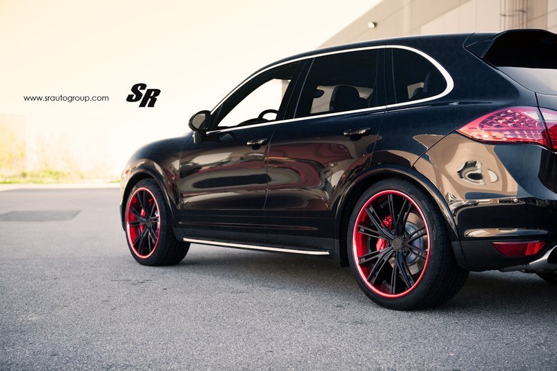 Porsche Cayenne Turbo S. - 7