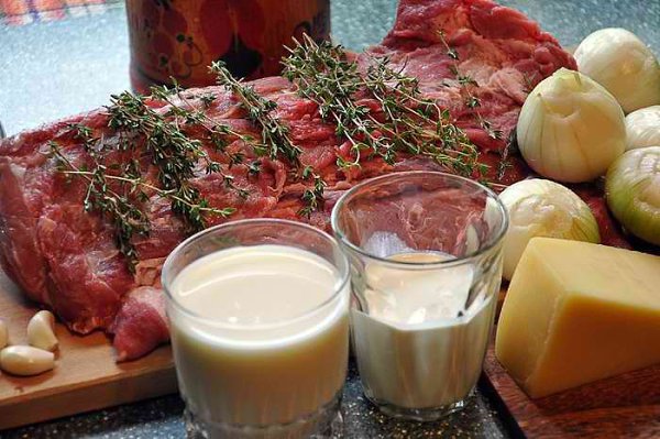 Мясо по-французски. Приготовить мясо так чтобы оно получилось ароматным, нежным и тающим во рту ... - 2