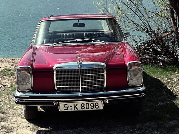 Mercedes-Benz 250 C 2.8 (W114). : 1969-1973: mid-size luxury car / executive car ... - 2