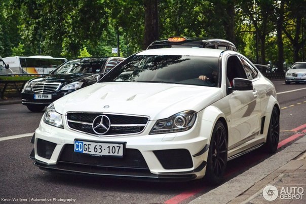 Mercedes-Benz C 63 AMG Coup Black Series - 2