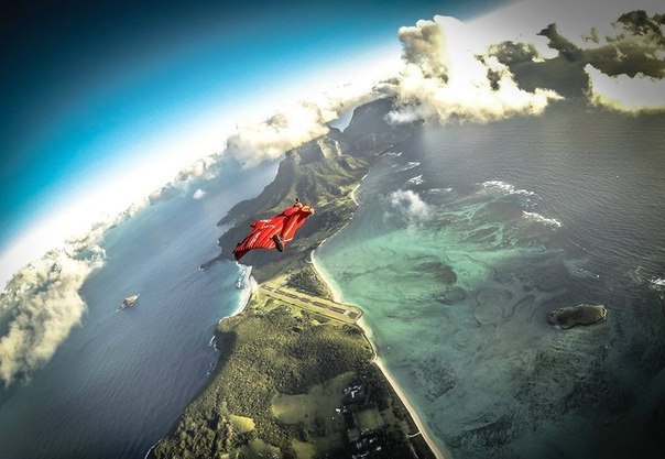 Wingsuit ().     . - 5