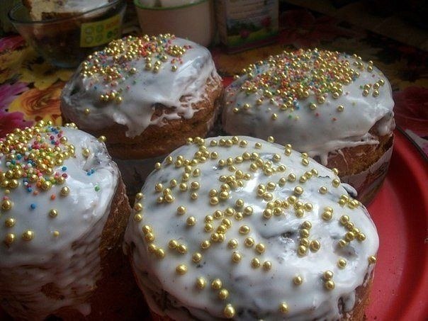 Кулич для ленивых без замеса.Ингредиенты на 7-8 куличиков:- 1 кг муки- 40 г свежих дрожжей(или 1,5 ...