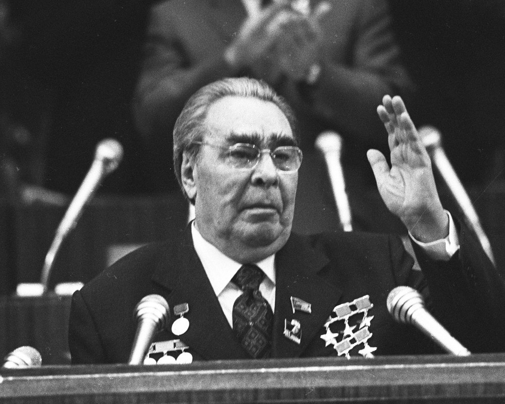 Брежнев л и 1953. Брежнев генеральный секретарь ЦК КПСС.