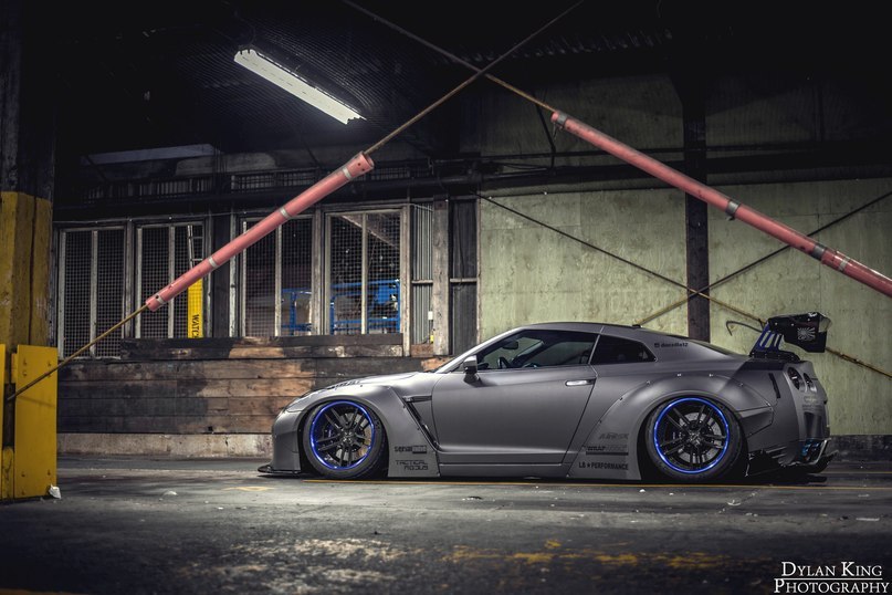 Nissan GTR by Liberty Walk - 2