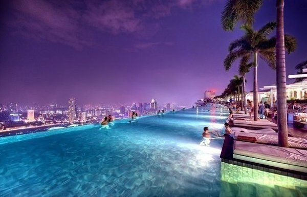 ...      Marina Bay Sands