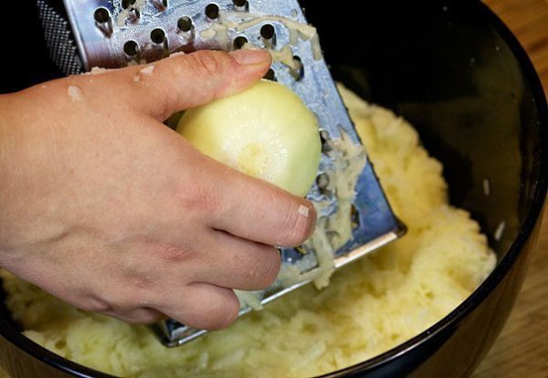 Запеканка из картофеля с фаршем.Сытная и очень вкусная запеканка – если к ней добавить легкий ... - 6