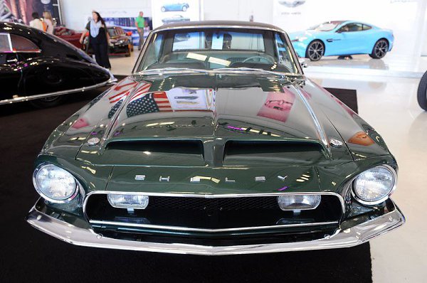 Shelby Mustang    