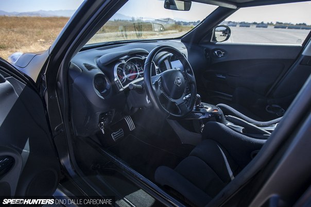 Nissan Juke-R.3.8 V6��������: 485 �.�.�������� ������: 588 ��������: ����������. ��������: 270 ... - 7