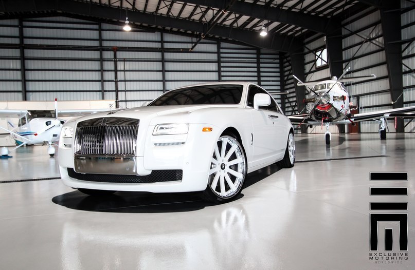 Rolls-Royce Ghost. - 3