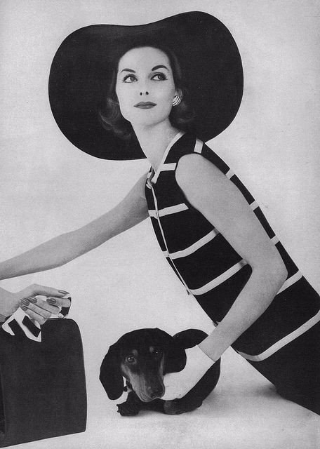   Vogue 1957  - 7