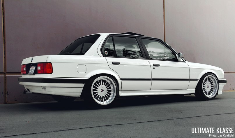 BMW 3-Series. - 7