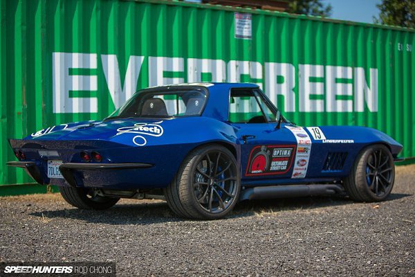 Chevrolet Corvette Stingray. - 4