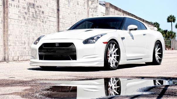 Nissan GT-R