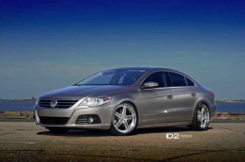 Volkswagen Passat CC.