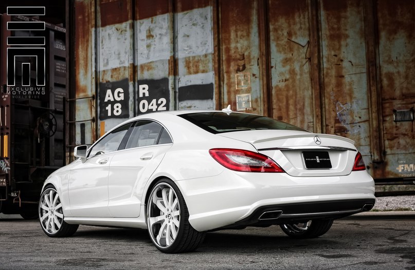 Mercedes-Benz CLS 550. - 4