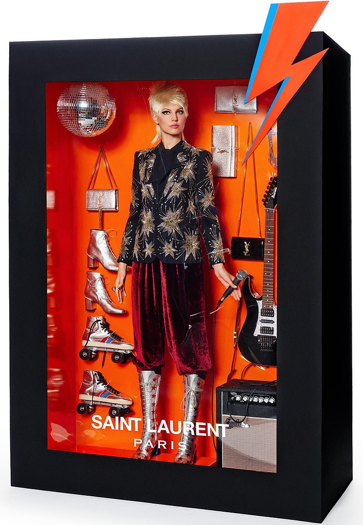  .   Vogue Paris "The Fashion Dolls" ( ),  ... - 11