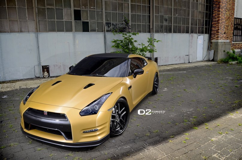 Nissan GT-R. - 2