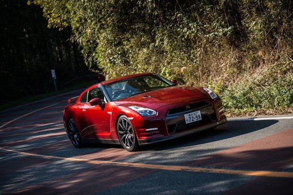 Nissan GT-R