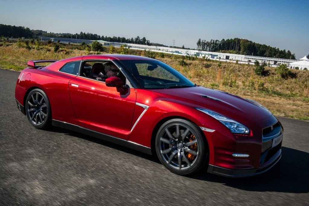 Nissan GT-R - 3