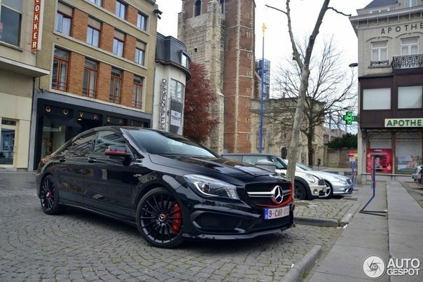 Mercedes-Benz CLA 45 AMG Edition One (117). - 4