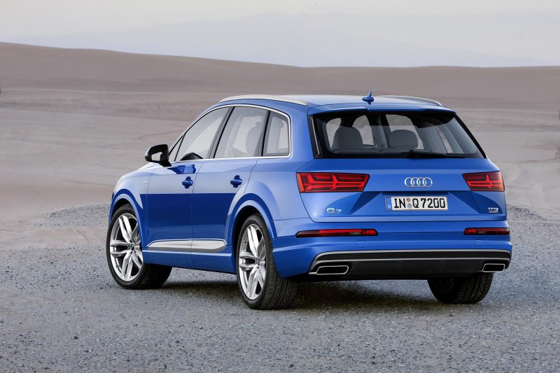 Audi     Q7 - 3