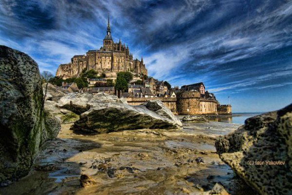 - -- ().-- (. Mont Saint-Michel    ... - 9