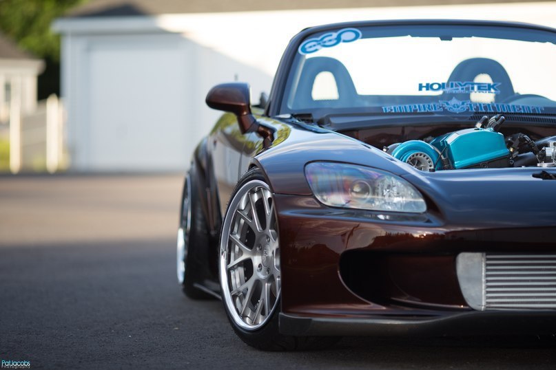 Honda S2000.