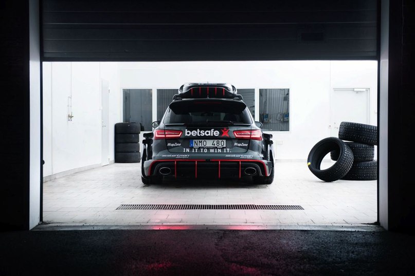 Jon Olssons Audi RS6 DTM - 7