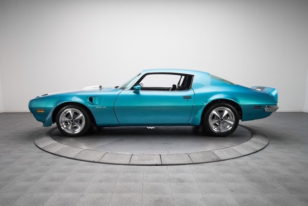 1970 Pontiac Firebird Trans Am - 2