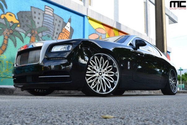 Rolls Royce Wraith On 24-Inch Lexani Forged Wheels.