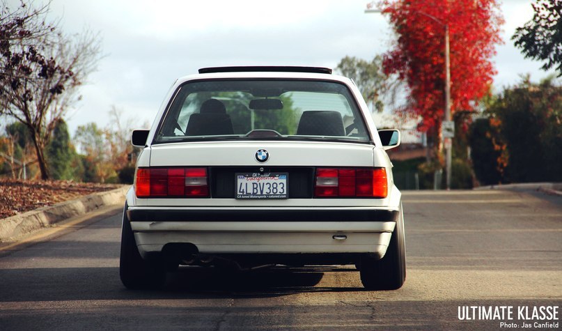 BMW 3-Series. - 9