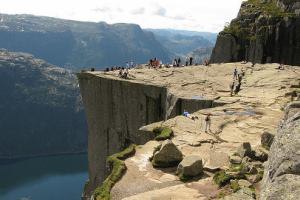 :       !   Pulpit Rock  ...