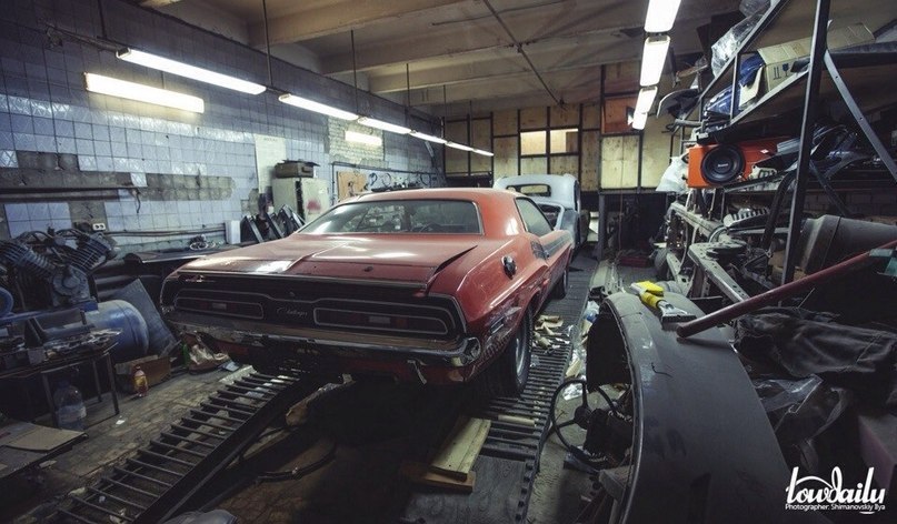 '71 Dodge Challenger R/T - 2