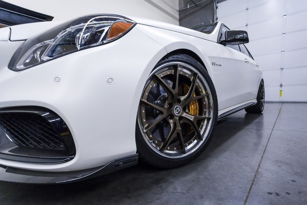 Mercedes-Benz E63 AMG S - 4