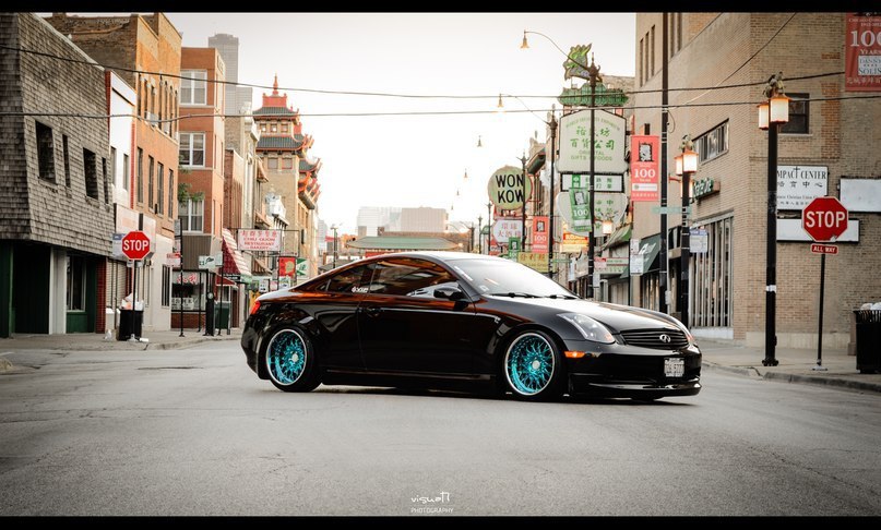 Infiniti G35 Coupe.