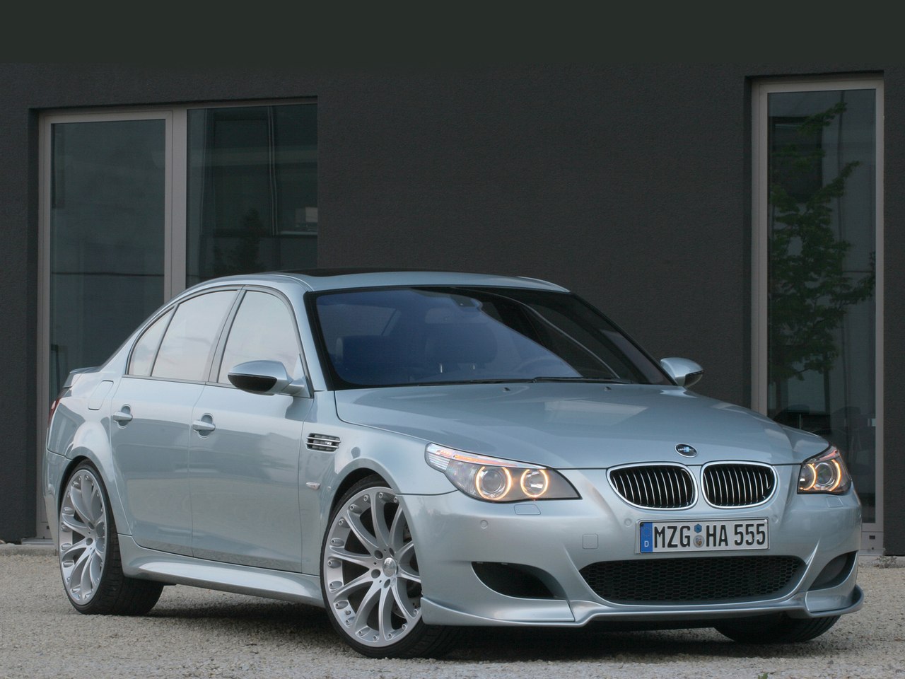 BMW 7 e60