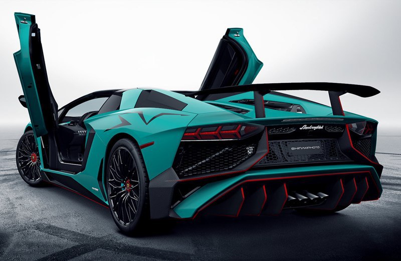 Lamborghini Aventador SuperVeloce Roadster:   0  100 /  2,8 . - 3