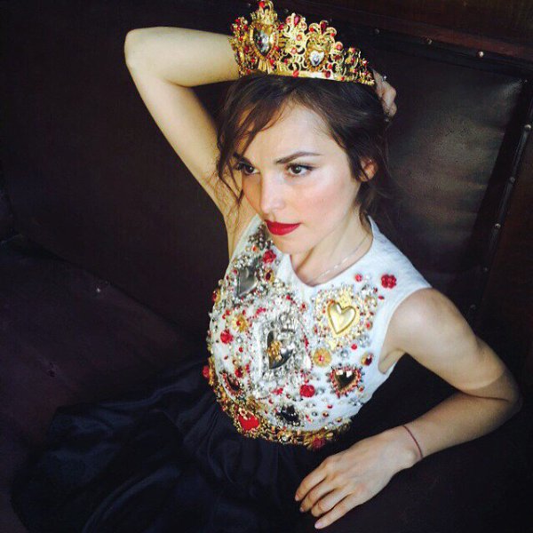Корона не жмет! #дольчегаббана #backstage style by @dariarazorenova @goldenlook_management