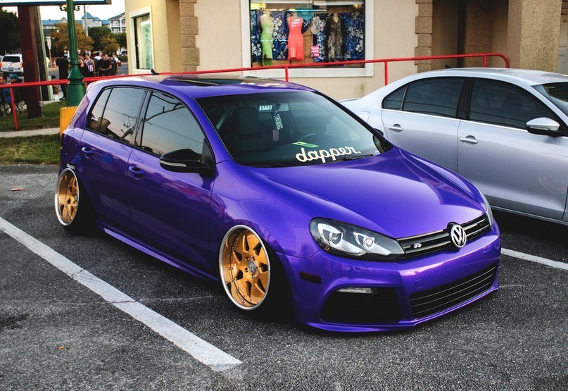 Volkswagen Golf R.