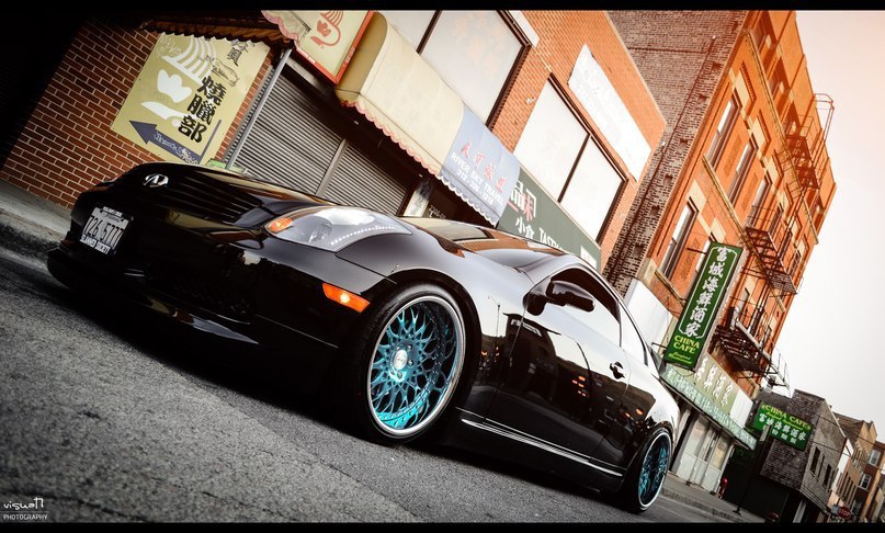 Infiniti G35 Coupe. - 3