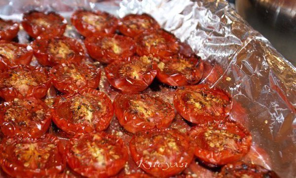 Безумно вкусные вяленые помидоры... Продукты: томаты мелкие мясистые 1400-1500г соль морская крупная ... - 3