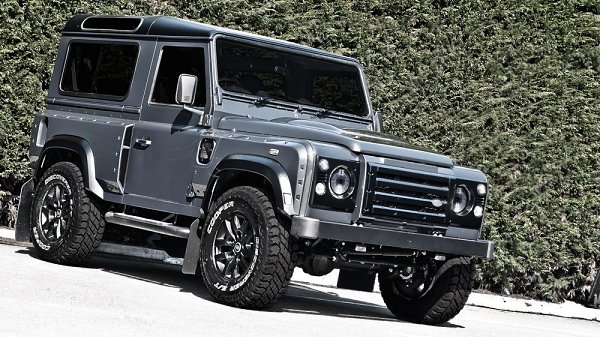 Kahn Design Land Rover Defender XS90