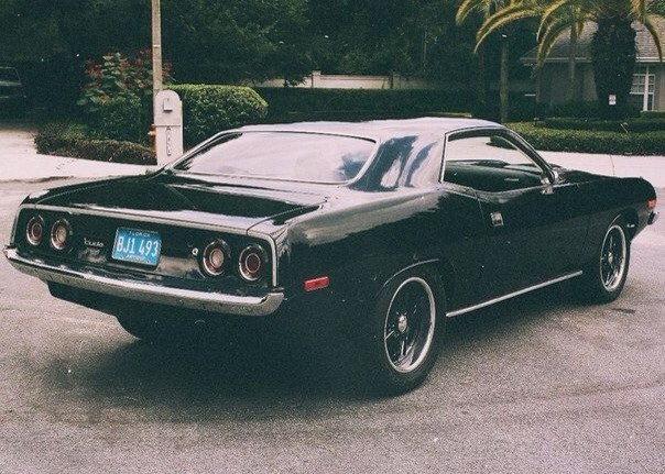 Plymouth Cuda - 5