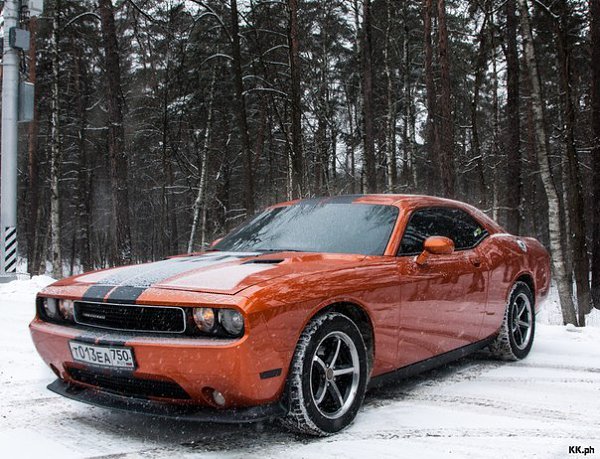 Dodge Challenger - 8