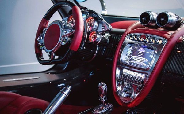 Pagani Huayra  - 3