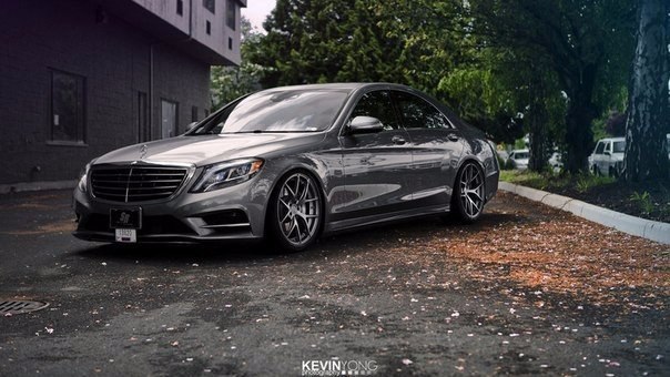 Mercedes-Benz S550